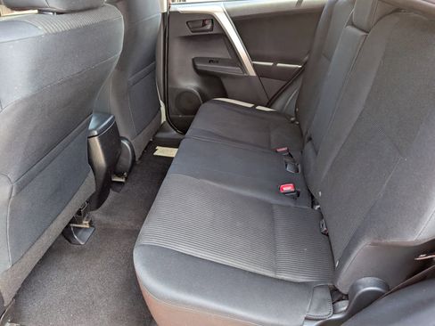 Used 2015 Toyota RAV4 LE FWD image 11