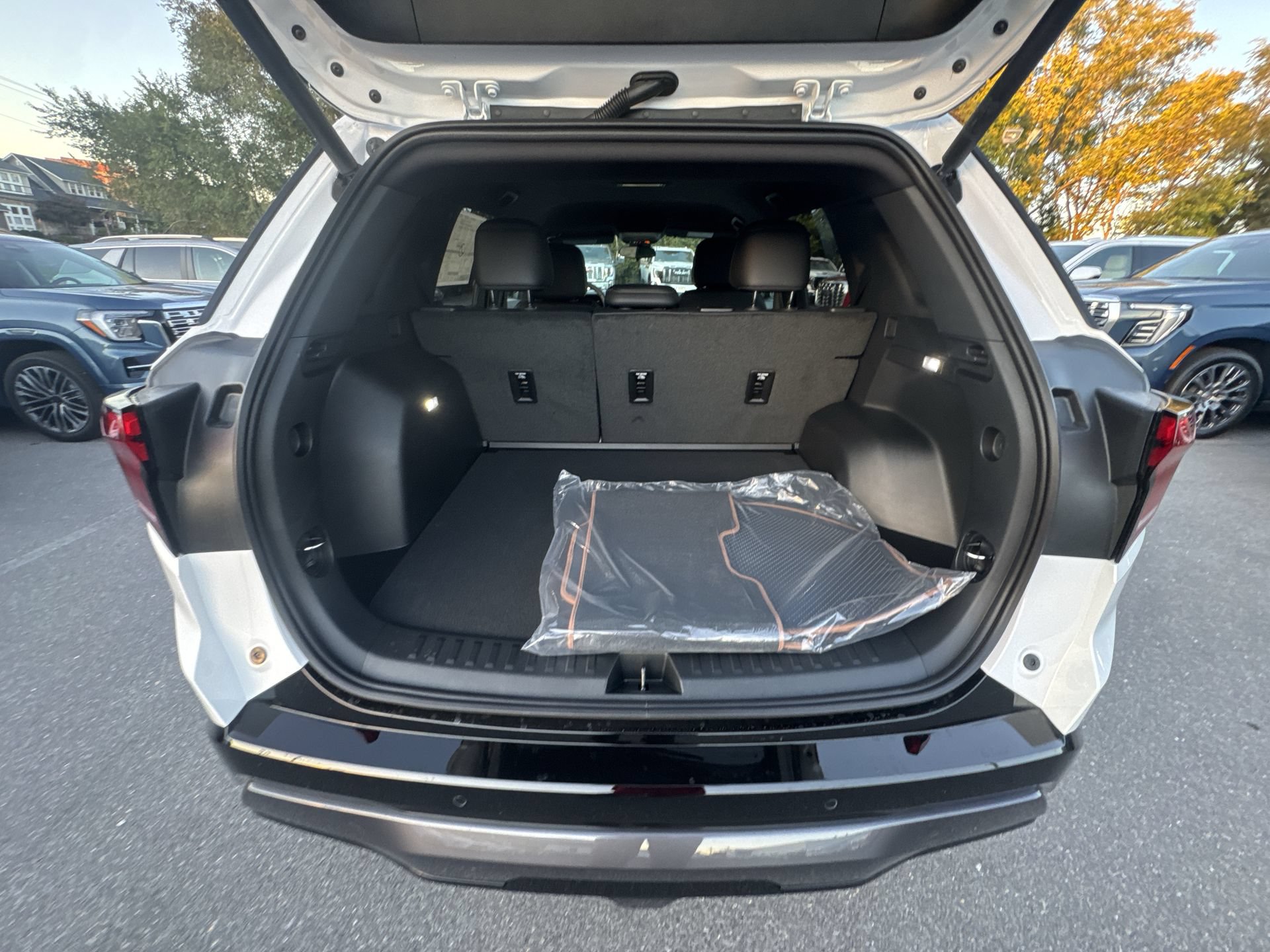 New 2027 GMC Terrain AT4 w/ Convenience Package III AWD/4WD image 20