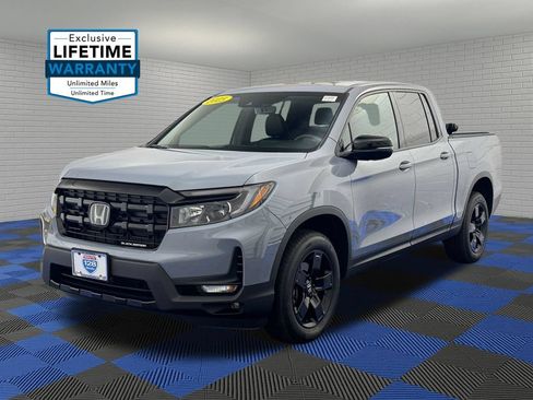 Certified 2025 Honda Ridgeline Black Edition image 1