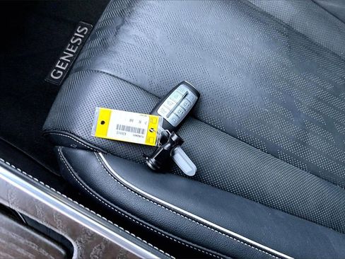 Used 2021 Genesis GV80 3.5T w/ Advanced Package 06 image 31