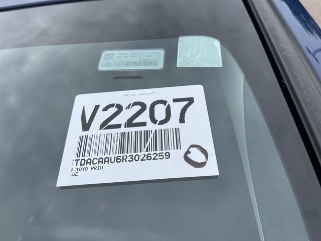 Used 2024 Toyota Prius LE FWD image 23