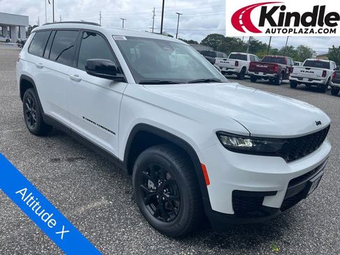 New 2025 Jeep Grand Cherokee L Altitude image 1