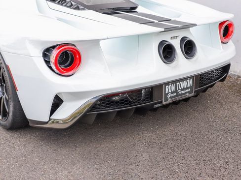 Used 2017 Ford GT RWD image 77