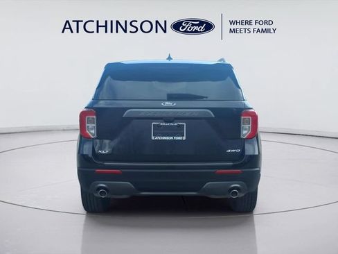Certified 2024 Ford Explorer XLT w/ Equipment Group 202A AWD/4WD image 5