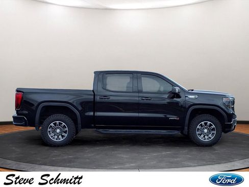 Used 2024 GMC Sierra 1500 AT4 w/ Technology Package AWD/4WD image 23