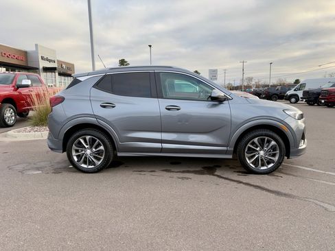 Used 2022 Buick Encore GX Select w/ Sport Touring Package image 2