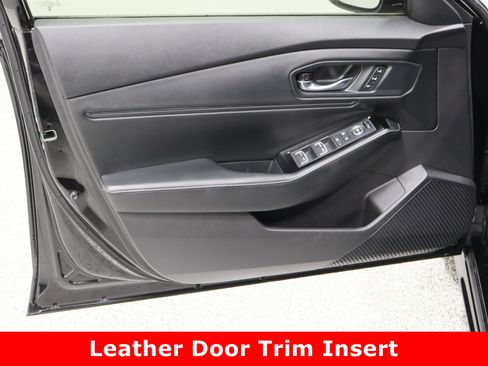 Used 2023 Honda Accord Touring image 11