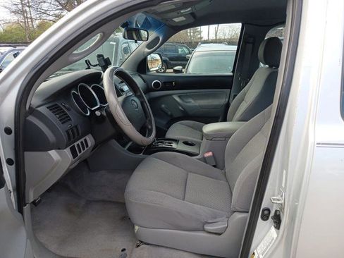 Used 2007 Toyota Tacoma PreRunner RWD image 6
