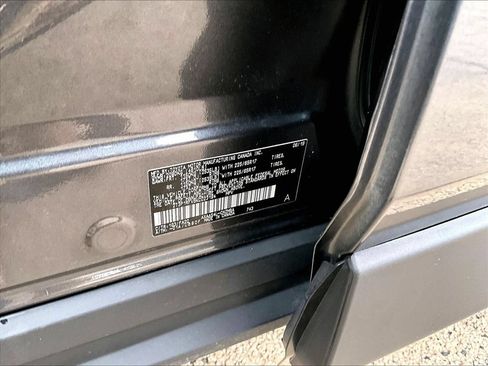 Used 2019 Toyota RAV4 XLE w/ Convenience Package AWD/4WD image 22
