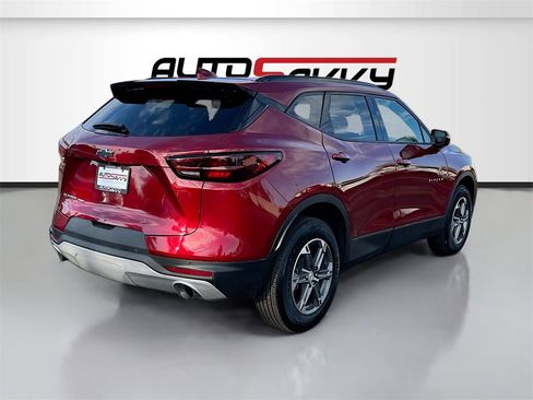 Used 2025 Chevrolet Blazer LT image 7