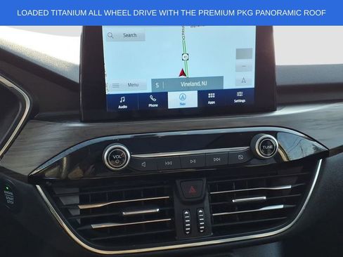 Used 2020 Ford Escape Titanium w/ Titanium Premium Package 2.0 image 26