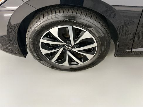 Used 2024 Volkswagen Jetta S image 11