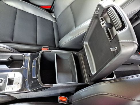 Used 2025 Kia Telluride S FWD image 34