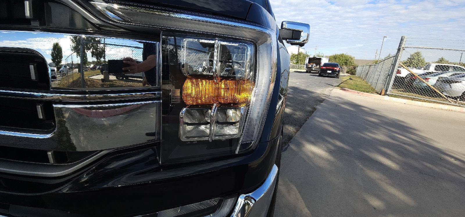 Used 2023 Ford F150 Lariat w/ Trailer Tow Package RWD image 10