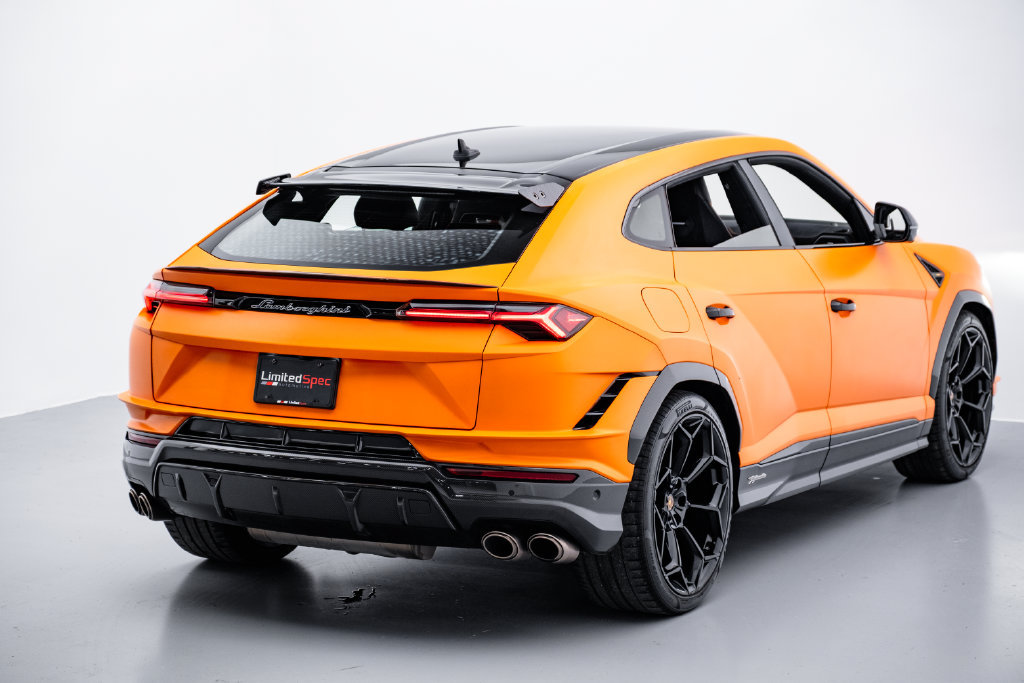 Used 2023 Lamborghini Urus Performante AWD/4WD image 26