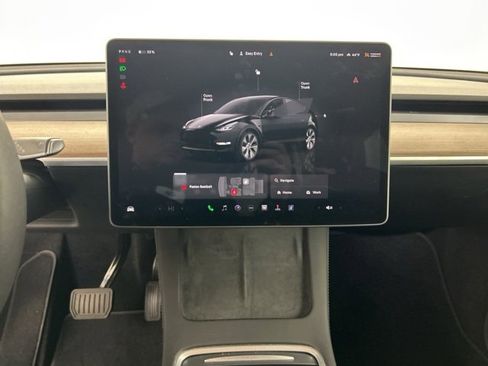 Used 2024 Tesla Model Y Long Range image 26