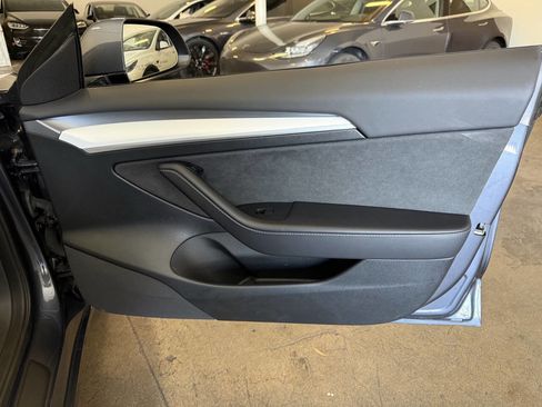 Used 2023 Tesla Model 3 Standard Range RWD image 25