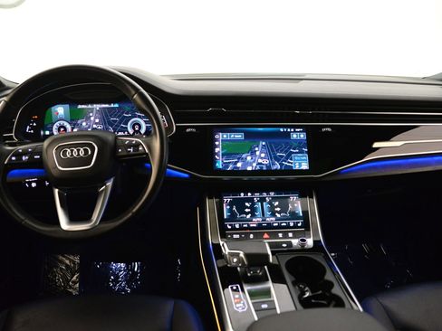 Used 2023 Audi Q7 2.0T Premium Plus w/ Premium Plus Package image 4