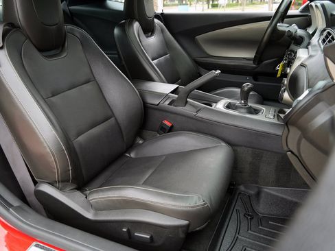 Used 2015 Chevrolet Camaro SS w/ RS Package RWD image 8