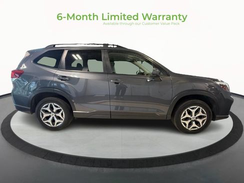 Used 2021 Subaru Forester Premium AWD/4WD image 8