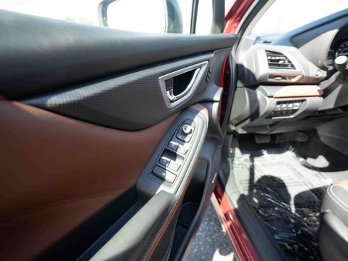 Used 2024 Subaru Forester Touring AWD/4WD image 6