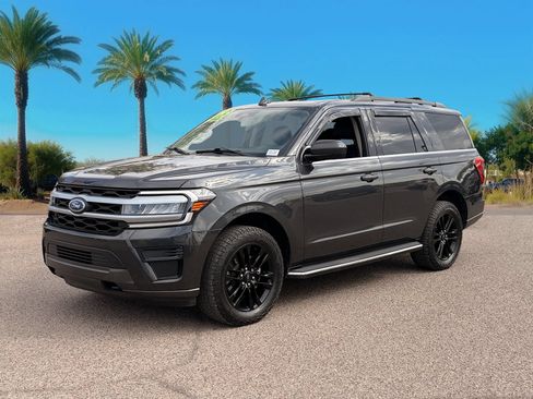 Used 2022 Ford Expedition XLT AWD/4WD image 39