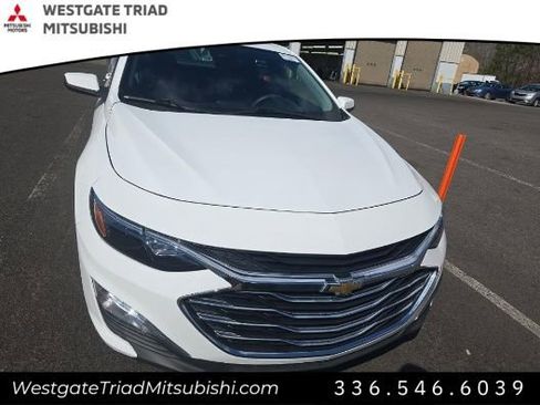 Used 2023 Chevrolet Malibu LS w/ Driver Confidence Package image 3