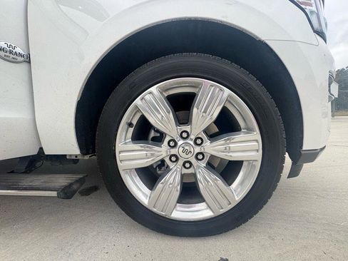 Used 2024 Ford Expedition King Ranch image 16