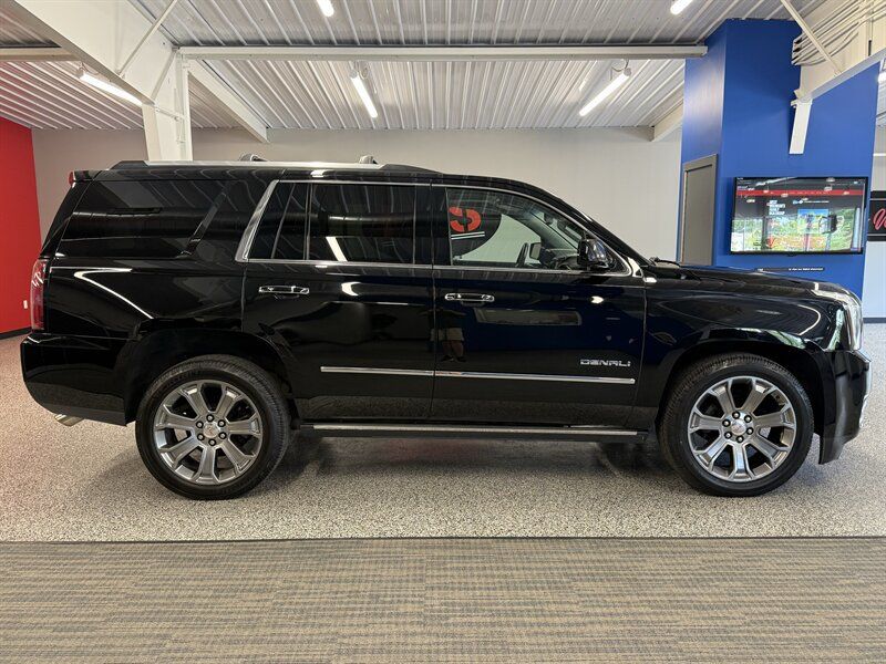 Used 2015 GMC Yukon Denali w/ Premium Package AWD/4WD image 6