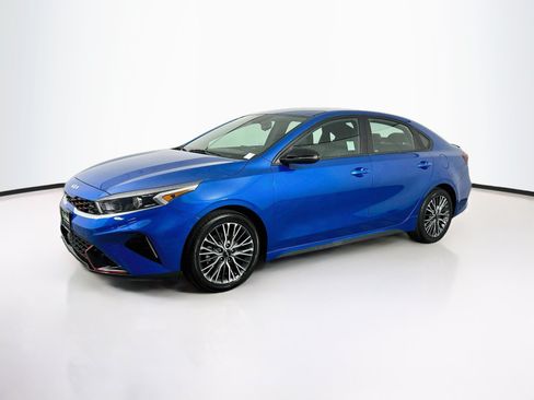 Used 2023 Kia Forte GT-Line FWD image 3