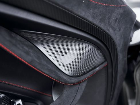 Used 2024 McLaren 750S image 42