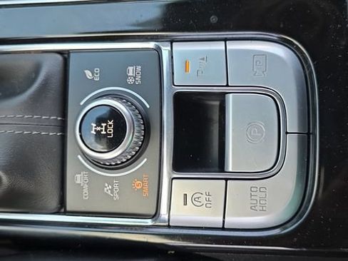 Used 2024 Kia Telluride SX Prestige AWD/4WD image 26