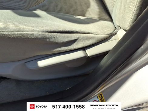 Used 2011 Toyota RAV4 2WD w/ Base L4 Extra Value Pkg image 16