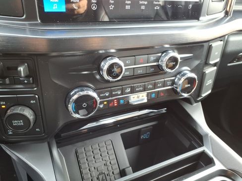 New 2026 Ford F250 Lariat w/ Black Appearance Package image 20