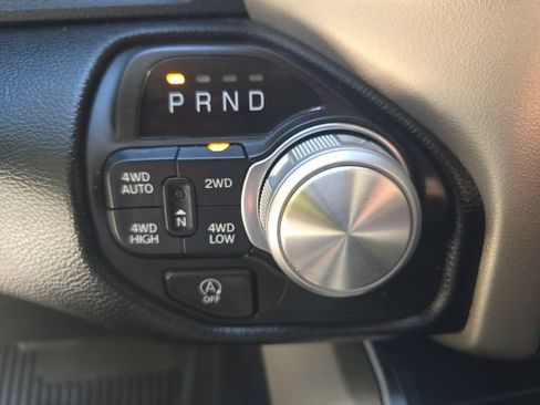 Used 2020 RAM 1500 Laramie AWD/4WD image 18