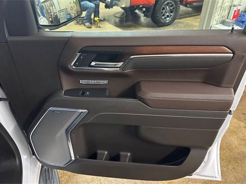 Used 2024 GMC Sierra 2500 SLE w/ SLE Convenience Package image 21