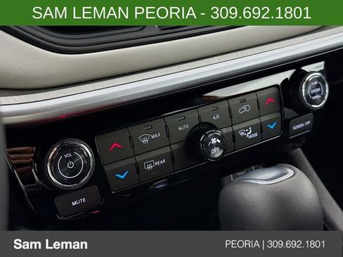 New 2026 Jeep Compass Limited image 15