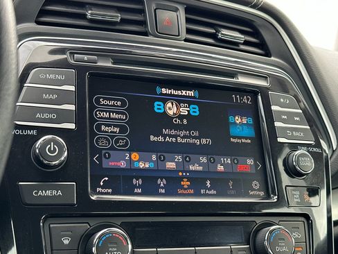 Used 2023 Nissan Maxima SV w/ Floor Mat Group FWD image 17