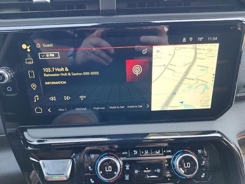 New 2026 GMC Sierra 2500 AT4 w/ AT4 Premium Plus Package AWD/4WD image 13