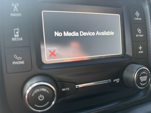 Used 2018 Jeep Wrangler Unlimited Sport S image 25