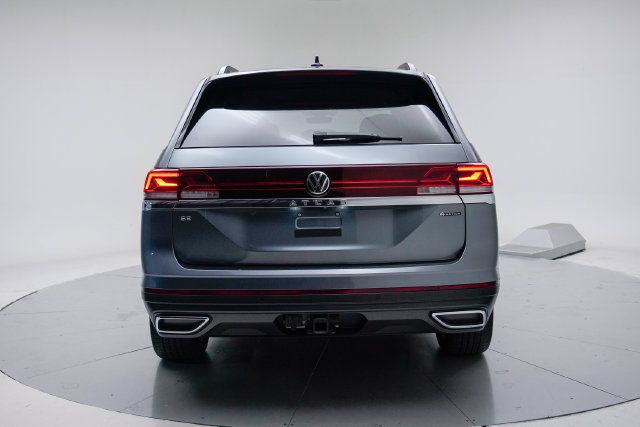 Used 2024 Volkswagen Atlas SE AWD/4WD image 26