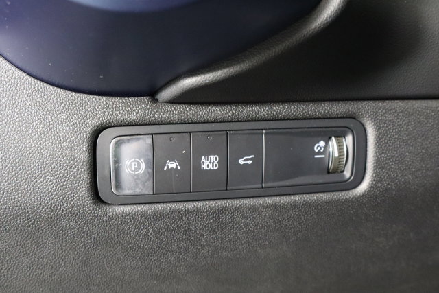 Used 2024 Chevrolet Equinox EV LT FWD image 22