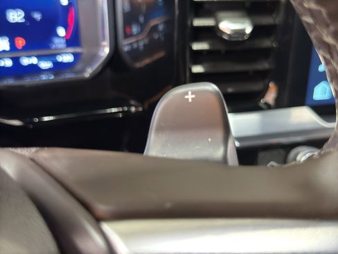 Used 2025 Chevrolet Silverado 1500 LTZ AWD/4WD image 28