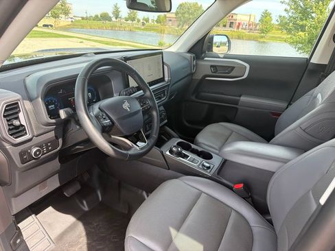Used 2025 Ford Bronco Sport Badlands AWD/4WD image 16