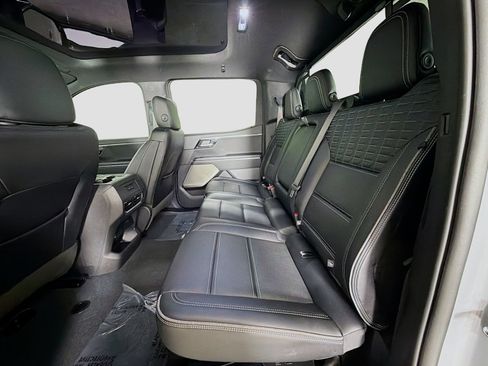 Used 2025 GMC Sierra EV Denali AWD/4WD image 26