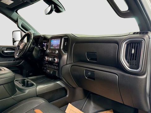 Used 2021 GMC Sierra 3500 AT4 w/ AT4 Premium Plus Package image 32