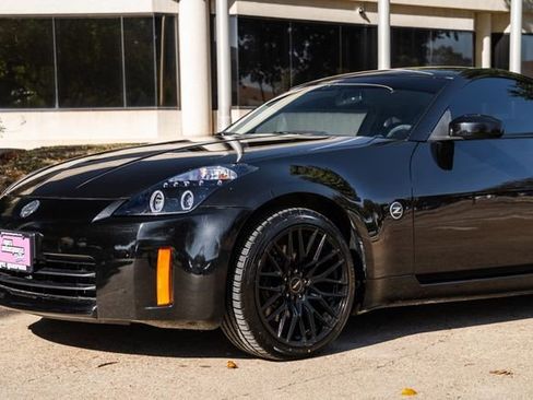 Used 2006 Nissan 350Z Touring w/ (N93) Cargo Convenience Pkg image 64