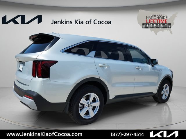 New 2026 Kia Sorento LX FWD image 4