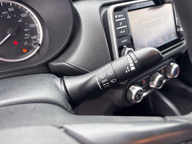 Used 2020 Nissan Versa S FWD image 17