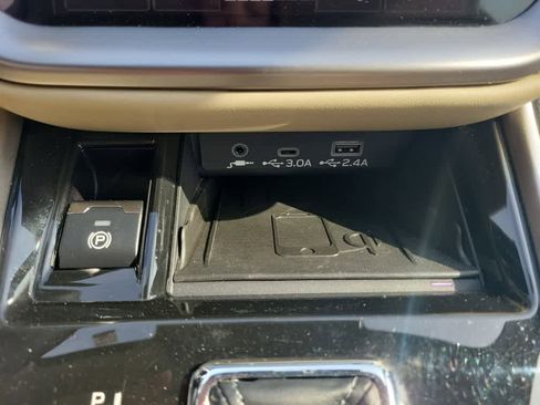 Used 2024 Subaru Legacy Limited image 15